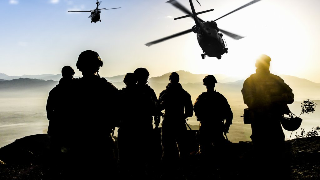 Oberstes Gericht hebt Urteil gegen schwule Soldaten auf
