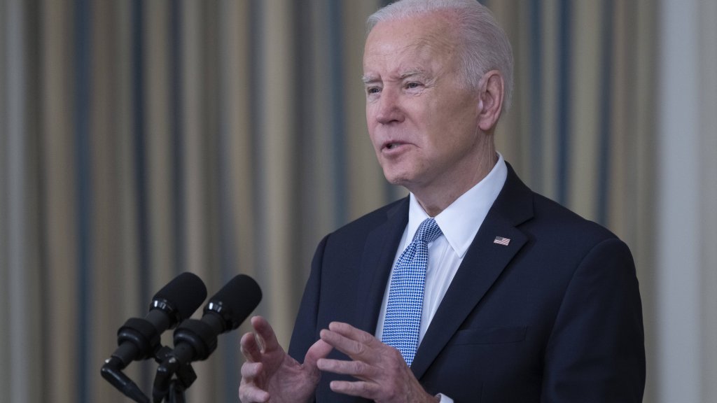 Biden ermutigt trans-Community // © IMAGO / MediaPunch