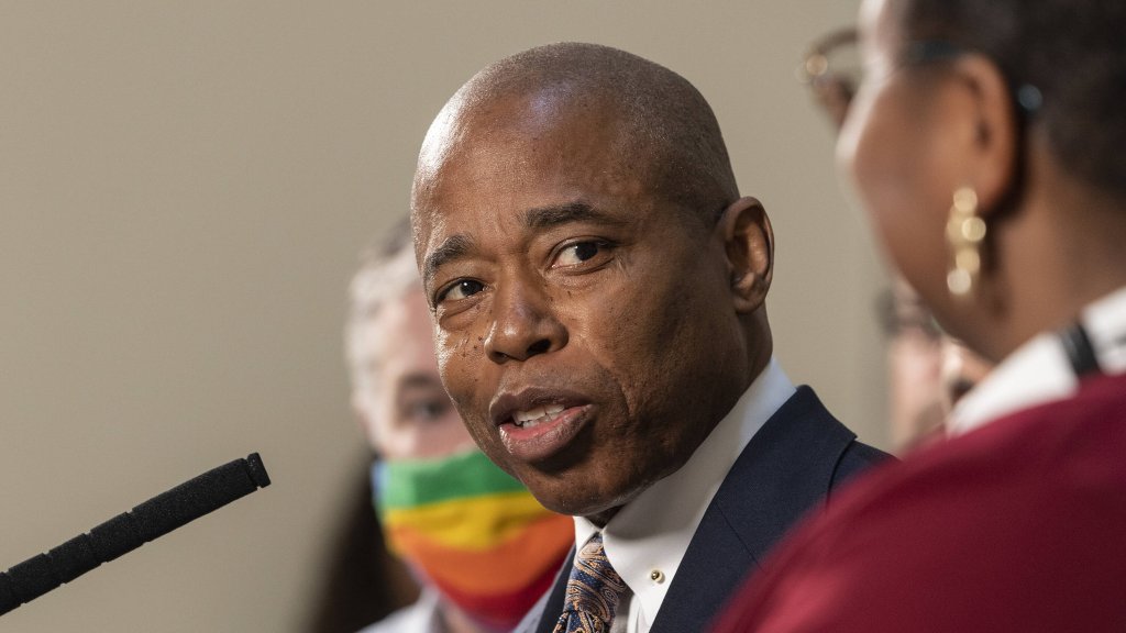 New Yorks Bürgermeister kritisiert „Don´t Say Gay“ // © IMAGO / Pacific Press Agency