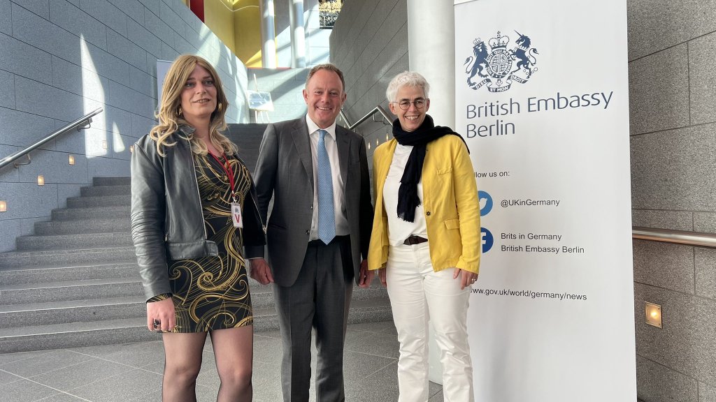 Britischer LGBTI*-Sonderbeauftragte in Deutschland // © twitter.com/nickherbertcbe