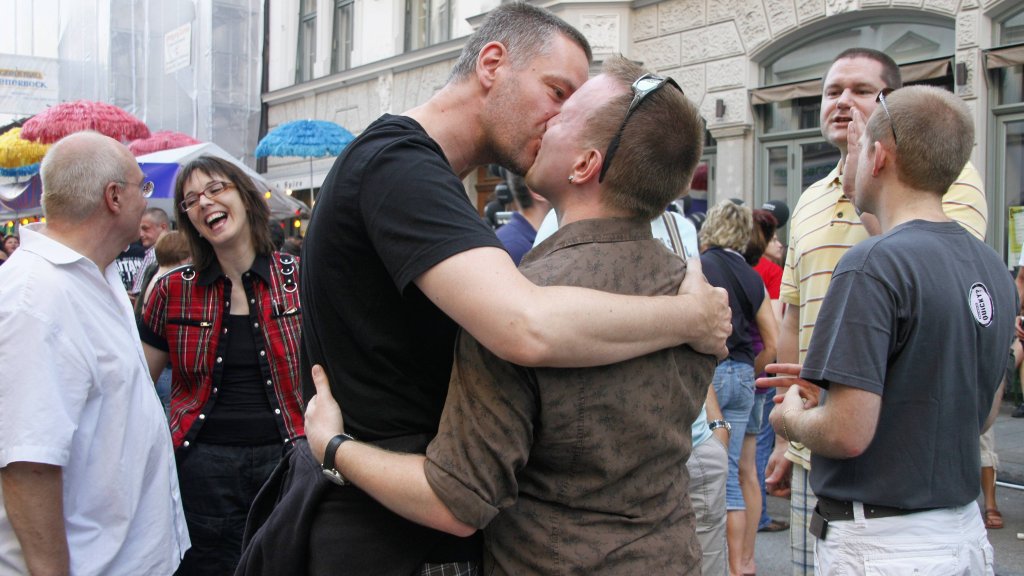 Streit in der bayerischen LGBTI*-Community // © IMAGO / Reinhard Kurzendörfer