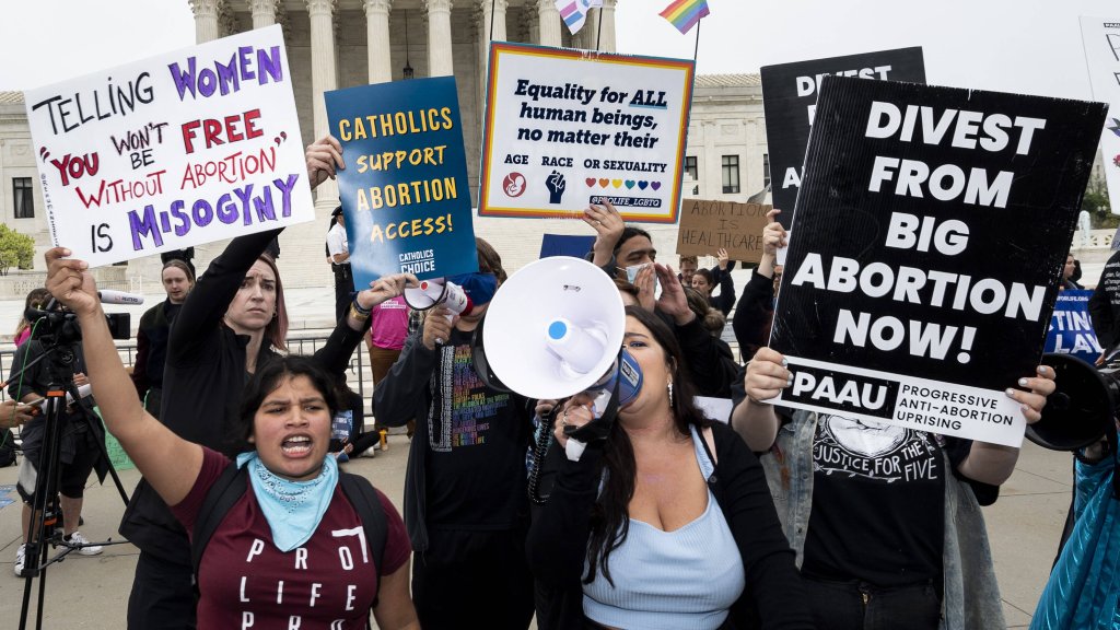Kommt das Verbot von Sex und Ehe für Homosexuelle? // © IMAGO / ZUMA Wire