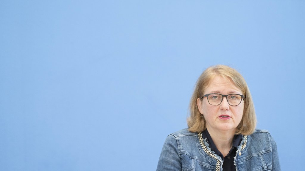 Bundesfamilienministerin Paus präsentiert neue Studie // © IMAGO / Chris Emil Janßen
