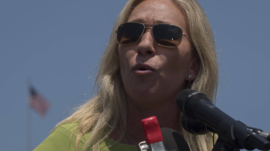 US-Politikerin will sich mit Gewalt gegen Queers wehren
