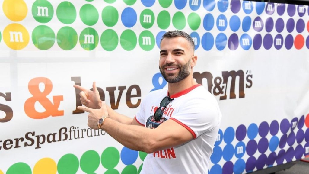 Rafi Rachek kommt nach Berliner CSD im Krankenhaus zu sich