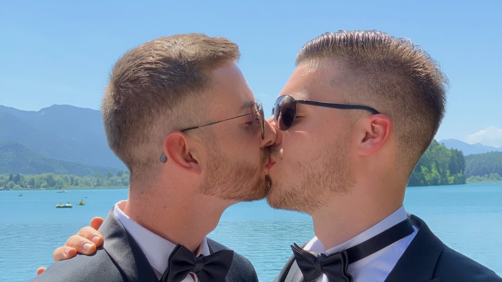Kevin und Marco // © instagram.com/austriangaycouple/