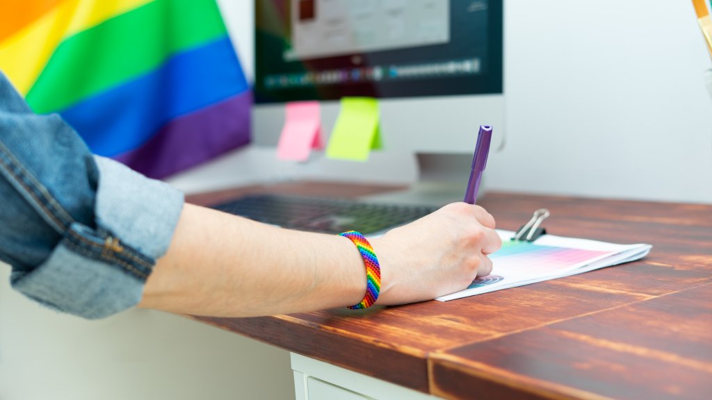 Unattraktive Jobangebote stehen jungen LGBTI*-Berufseinsteigern gegenüber