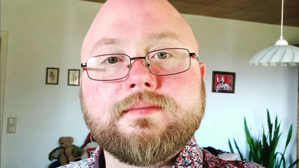 Trans-Autor Amelung blickt skeptisch auf die Regierungspläne