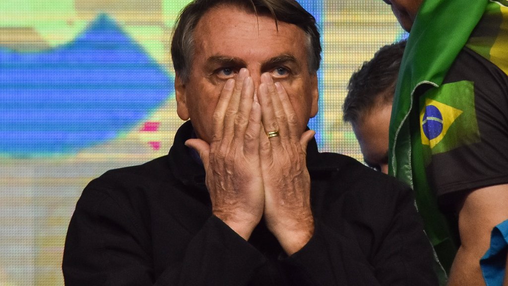 Bolsonaro schlägt verzweifelt um sich