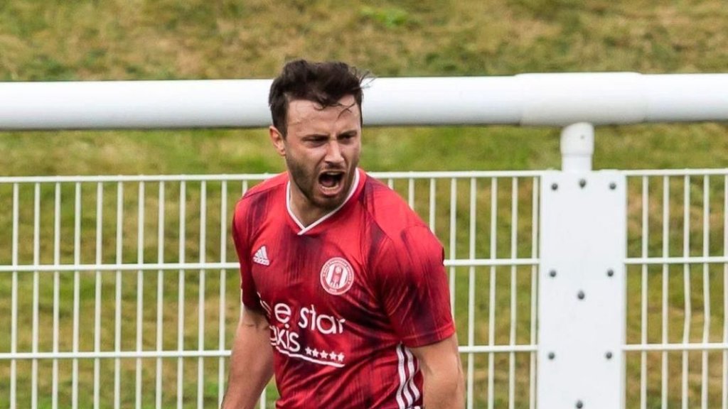 Schottischer Fußballer Zander Murray outet sich als schwul
