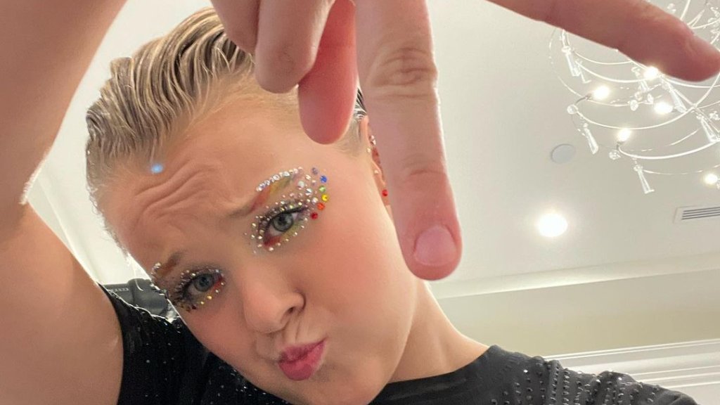 JoJo Siwa // © instagram.com/itsjojosiwa