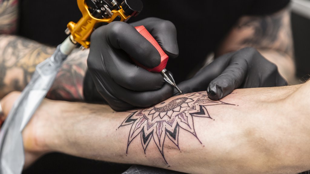 Affenpocken durchs Tattoo