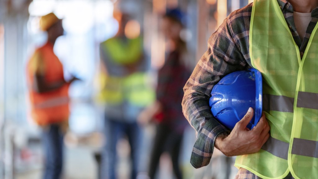 Homosexuell im Handwerk oder in einem echten “Männerjob“? Wie sieht die Realität im Jahr 2022 wirklich aus?