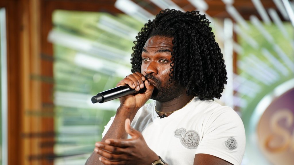 Schwuler Soldat Calvin Terrence begeistert DSDS-Jury
