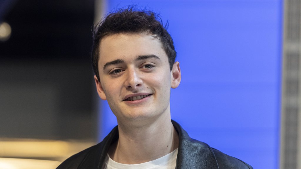 Noah Schnapp macht sich über eigenes Coming-out lustig