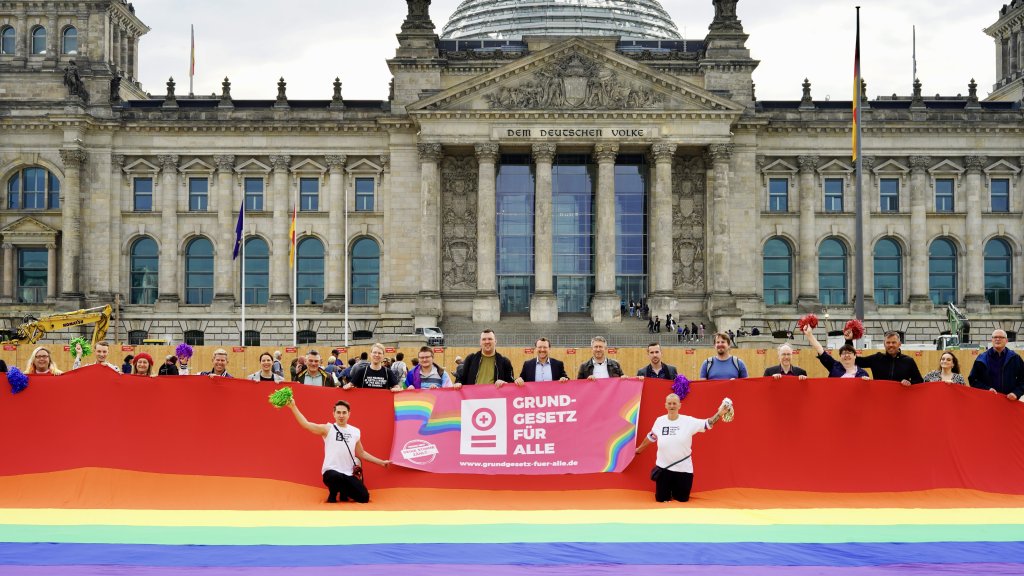 Größte Regenbogenfahne