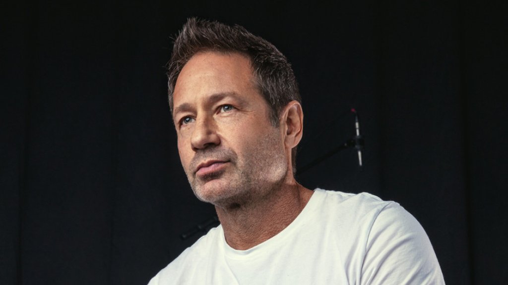 Fox Mulder singt
