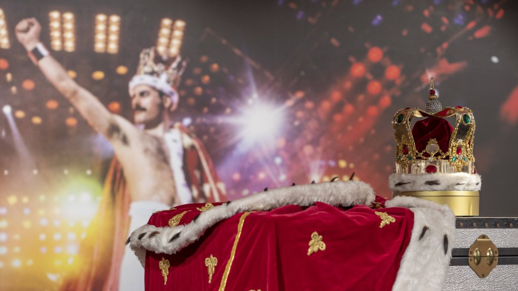 Sotheby‘s „Freddie Mercury: A World of His Own“