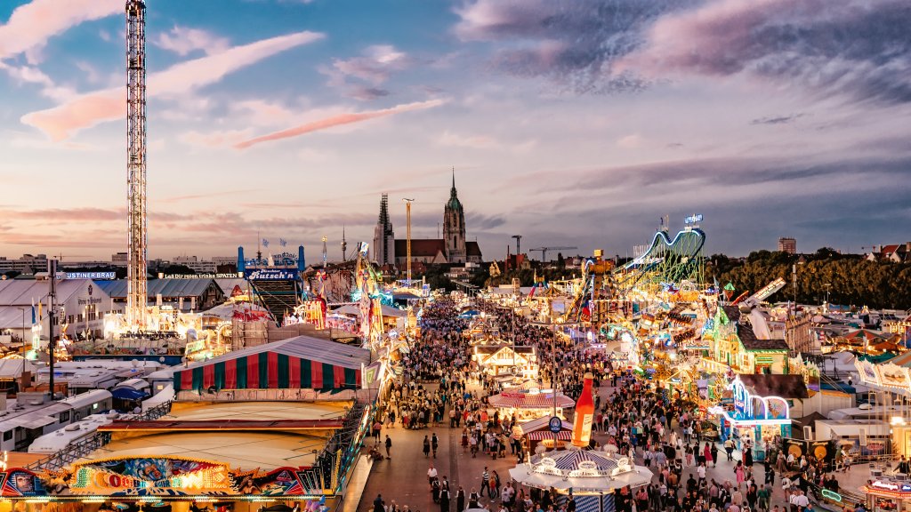 DIE WIESN RUFT: O´ZAPFT IS