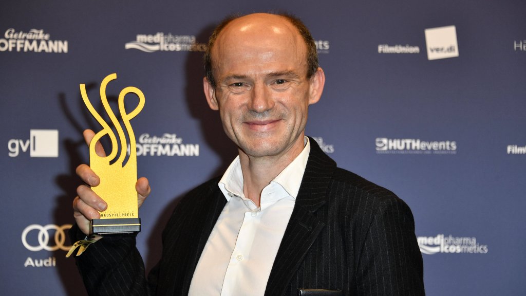 Deutscher Schauspielpreis für Gerhard Liebmann als heimlich schwuler Militärausbilder in „Eismayer“
