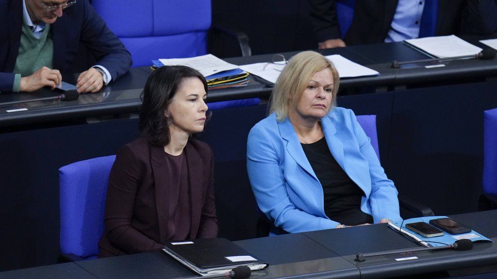 Kritik an Baerbock und Faeser