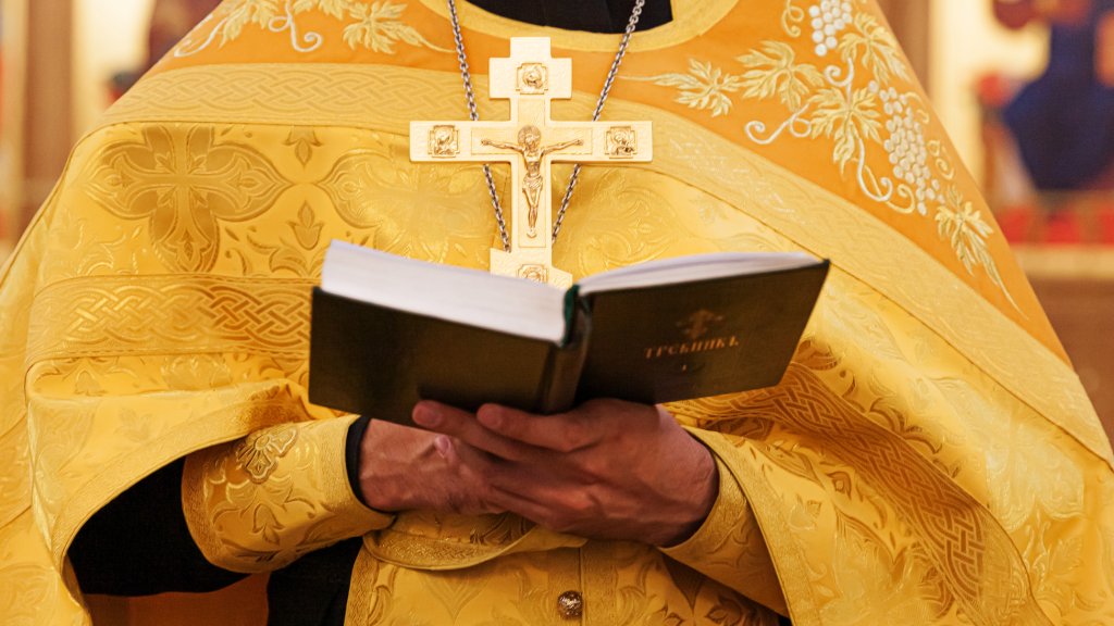 Priester vor Gericht