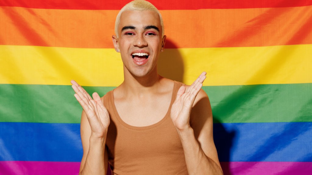 KEIN GELD IM KAMPF GEGEN QUEERFEINDLICHKEIT