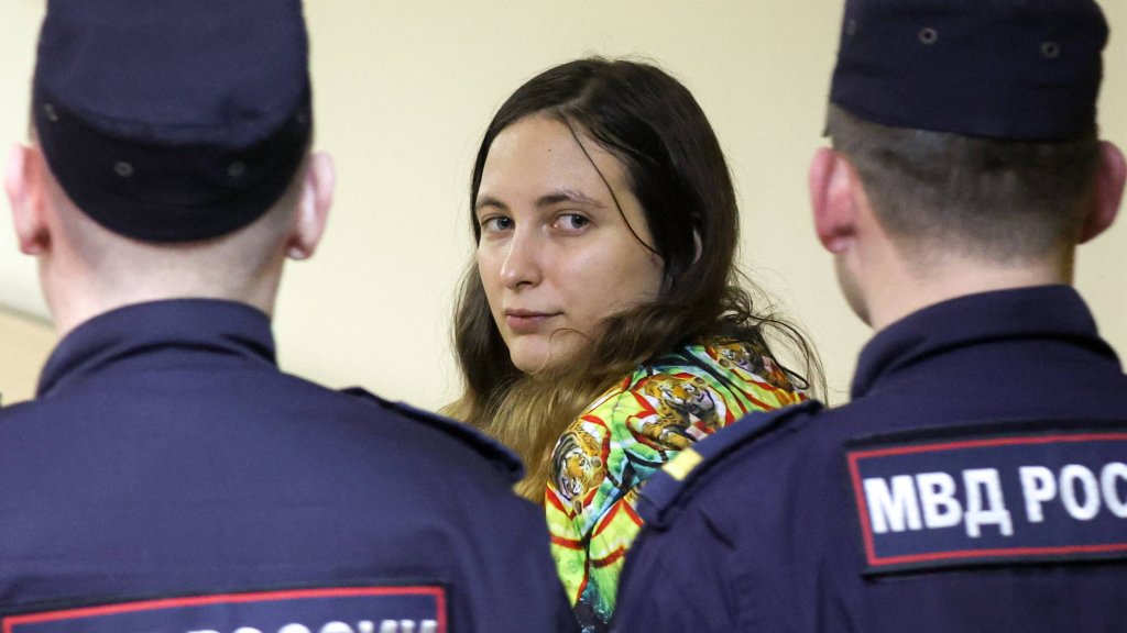 Russische Künstlerin Sasha Skochilenko verurteilt