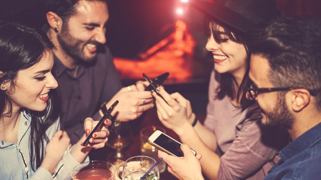 Saloon-Quiz unter Freunden
