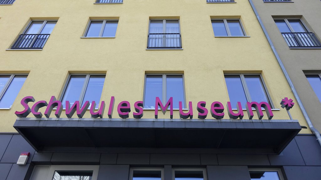 Workshop zur Archivarbeit im Schwulen Museum