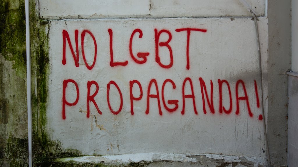 Verbot von Homosexuellen?