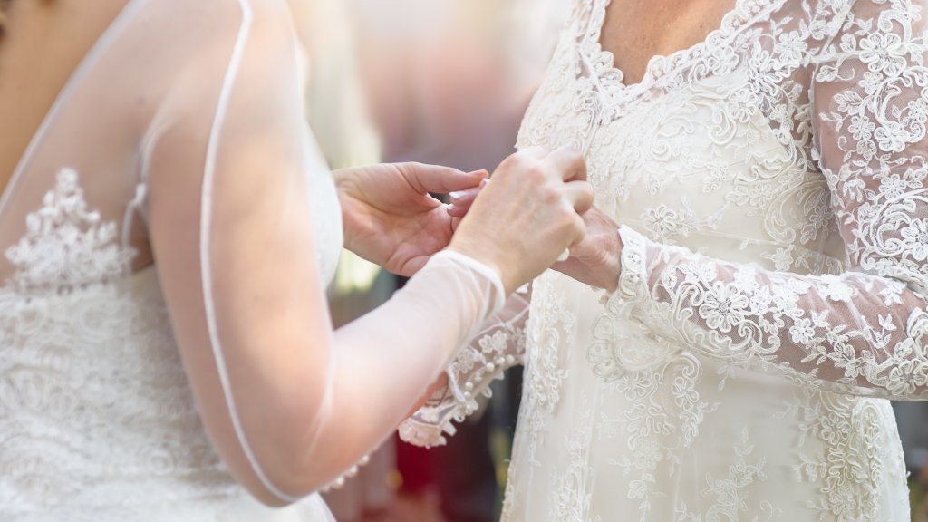 Erste lesbische Hochzeit // © GeoffGoldswain