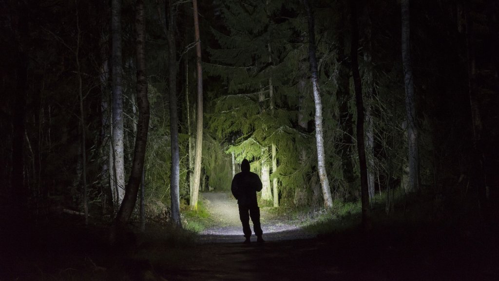 Brutaler Angriff in der Nacht