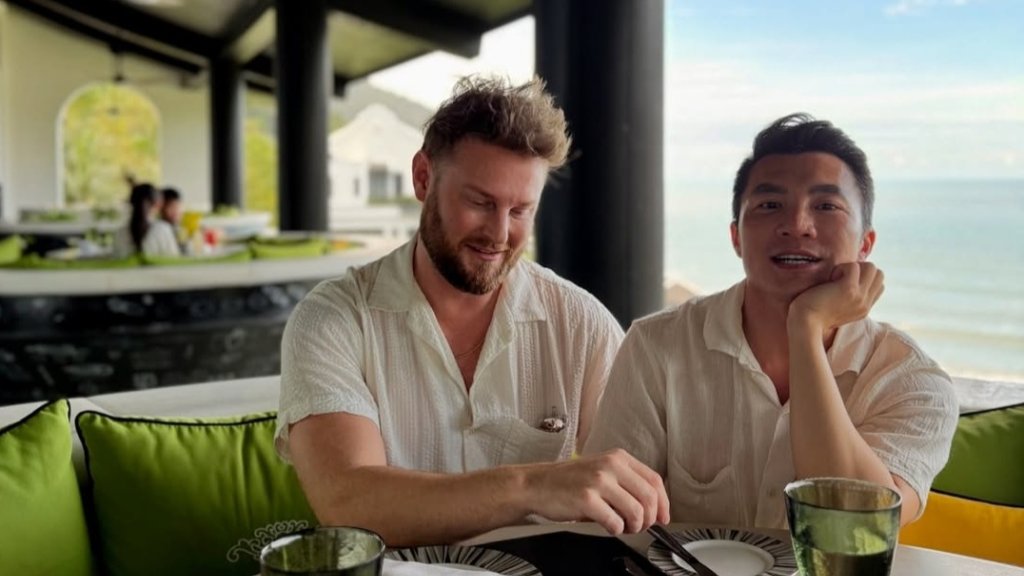 Feierlaune bei Bobby Berk