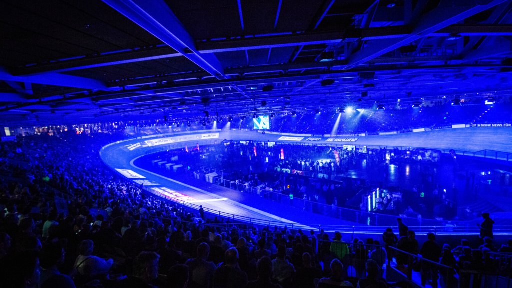 © SixdaysWeekend