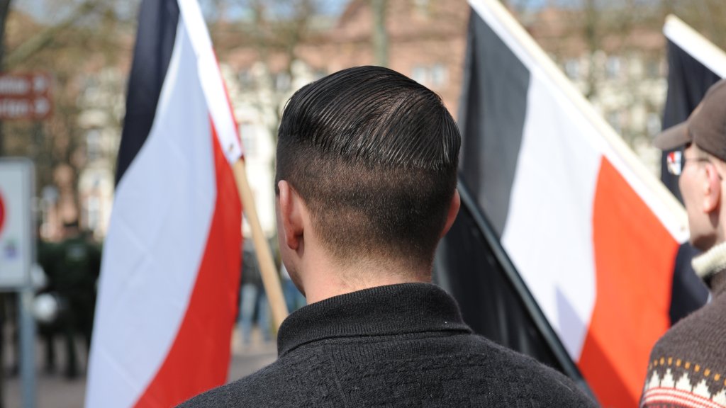 Warnung vor Rechtsradikalen