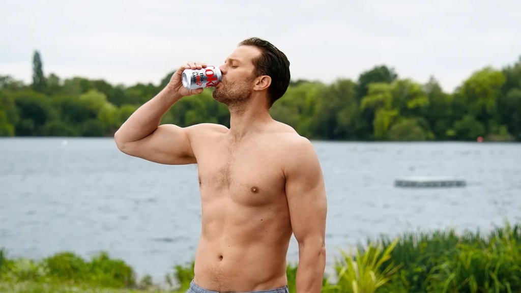 Kalte Coke, heißer Kerl 
