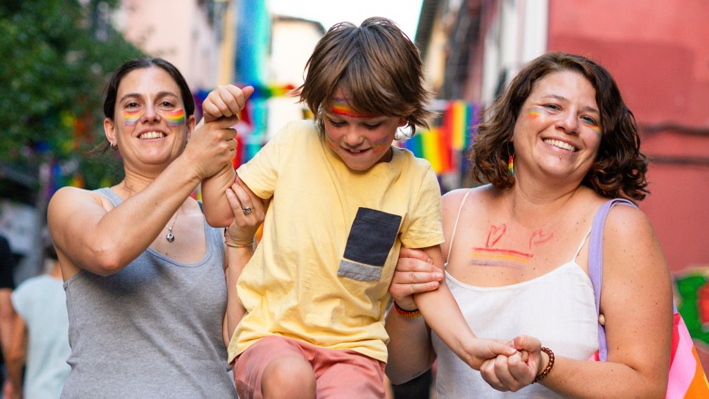 Regenbogenfamilien im Fokus