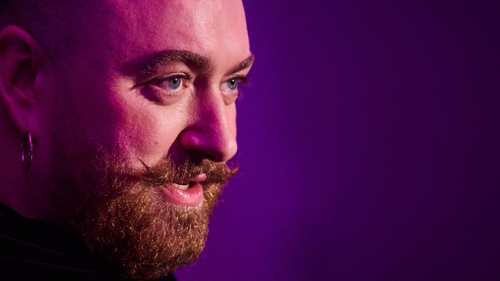 Sam Smith: Schulzeit, Bodyshaming und frühe OP im Rückblick