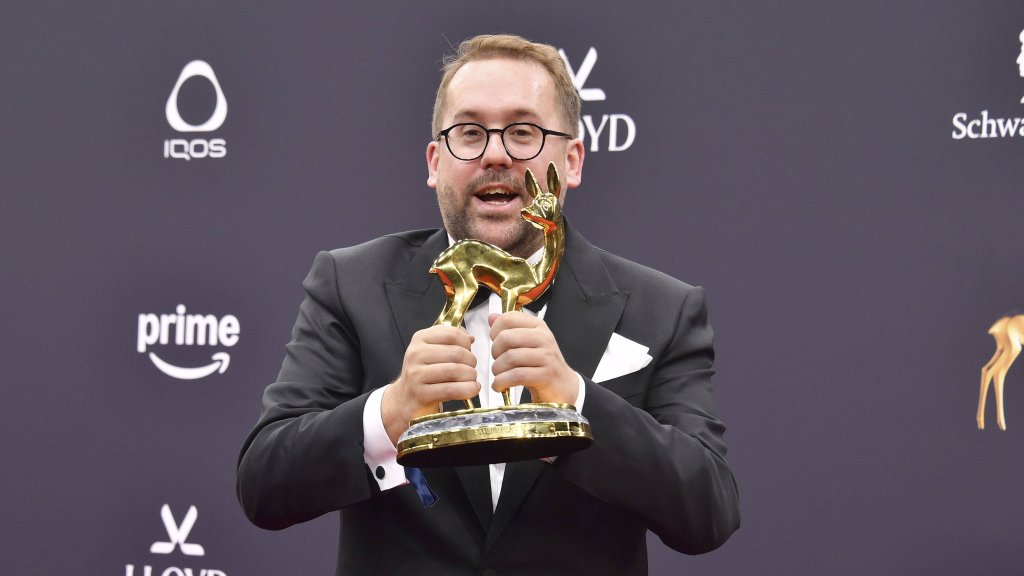 Offen schwuler Reporter Paul Ronzheimer prägt Bambi-Gala