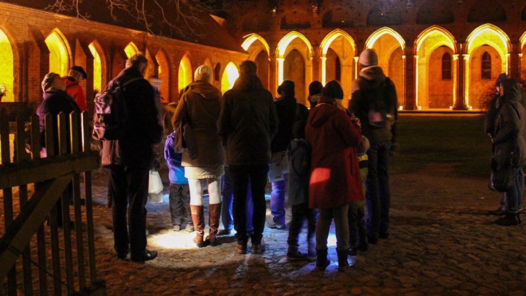 © klosterchorin funzelfuehrung