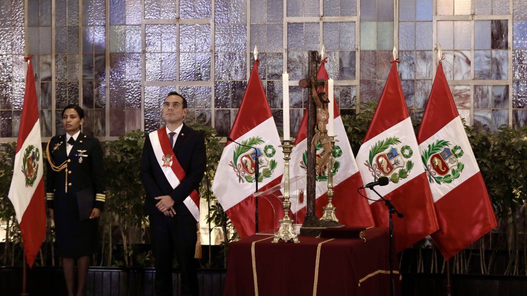 Peru: Präsident befürwortet Partnerschaft, lehnt Adoption ab