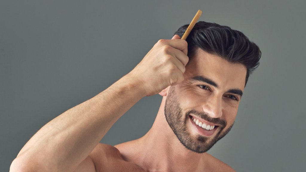 Haarsysteme für Männer: Warum volles Haar kein Zufall sein muss und Scham gestern war // © PeopleImages