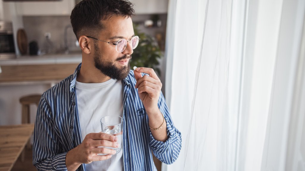 Supplements für Männer: Was unterstützt deine Gesundheit wirklich? © Milan Markovic