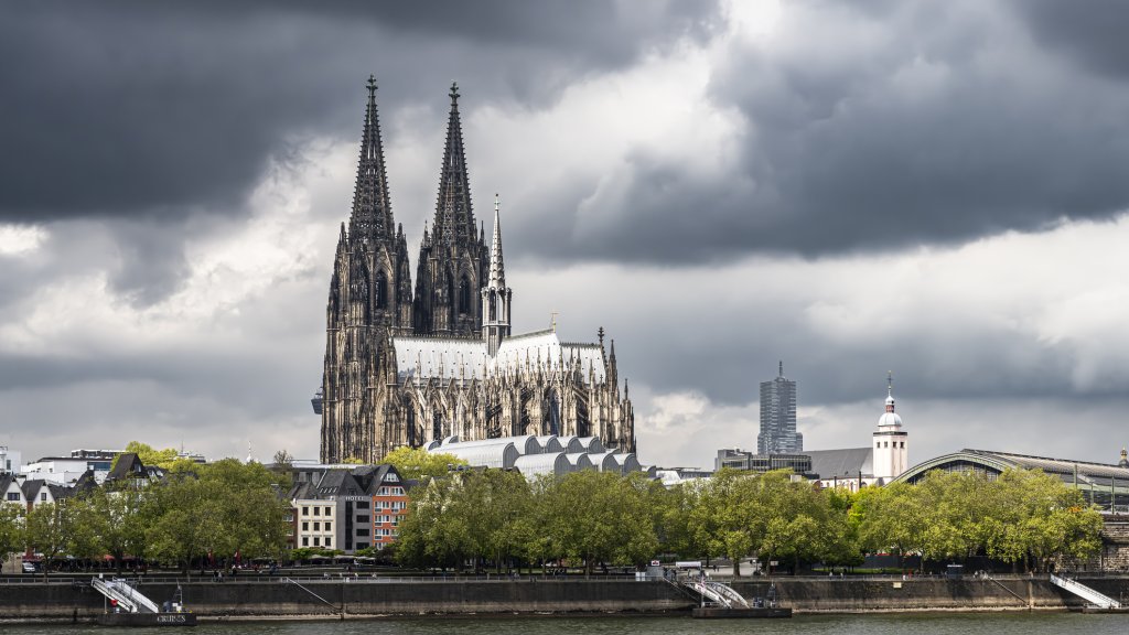 Klage gegen Erzbistum Köln