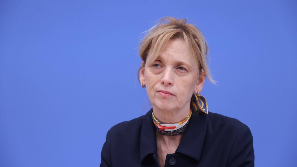 Prien bekräftigt Ende Aktionsplan 