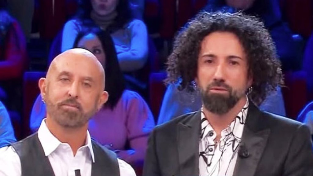 Italien-TV: Schwules Paar gewinnt 50.000 Euro