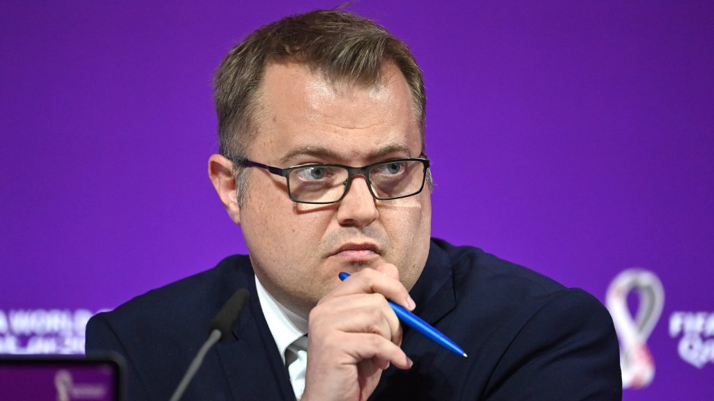 Appell von schwulem FIFA-Direktor 