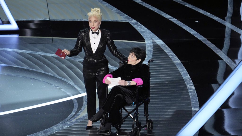 Clinch zwischen Minnelli und Gaga