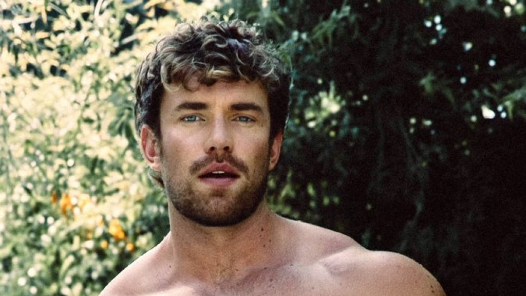 „Fire Island“-Schauspieler Zane Phillips zieht blank